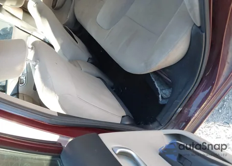 2013 Honda Civic Lx z USA, uszkodzony, nr VIN 19XFB2F58DE288088